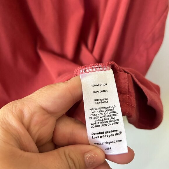 Life is Good Crusher Tee Mens Large Red Pink Plain Short Sleeve T-shirt - Picture 3 of 4